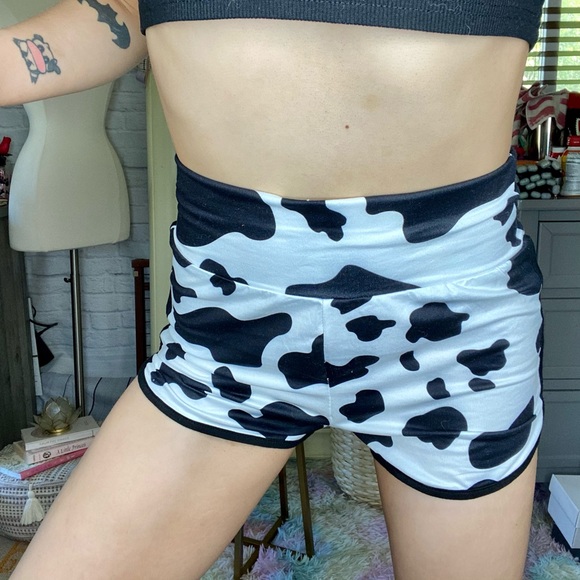 NEW 🐮 Print Shorts - Picture 5 of 10